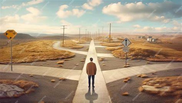 A picture of crossroads. | Source: Unsplash.com