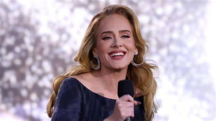 Adele Biography Age, Husband, Songs, Net Worth, Awards etc.