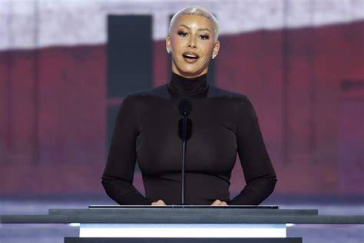 Amber Rose blasts those who 'leak' naked images of women