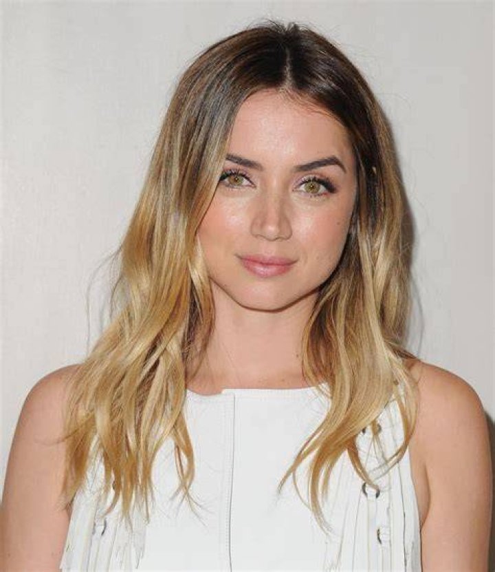 Ana de Armas 9GAG