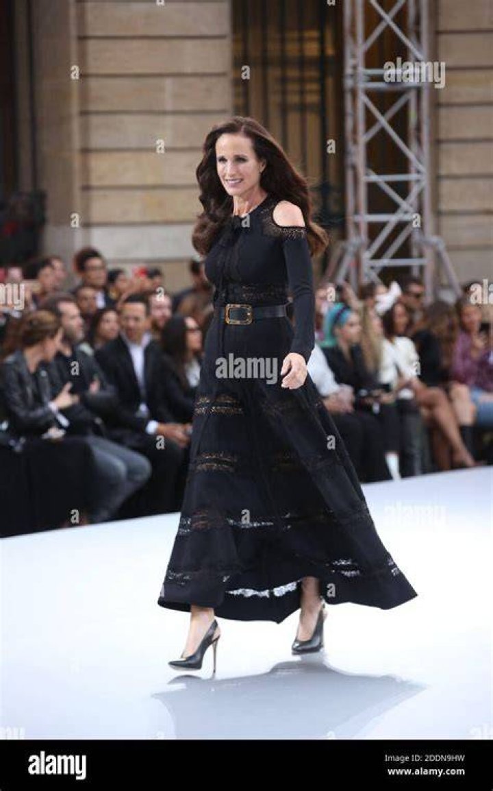 Andie MacDowell walks the runway during the "Le Defile Walk Your Worth" By L'Oreal Paris Womenswear Spring/Summer 2023 show as part of Paris Fashion Week on October 02, 2022 in Paris, France | Source: Getty Images