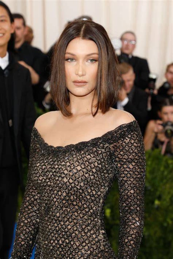 bella hadid bob