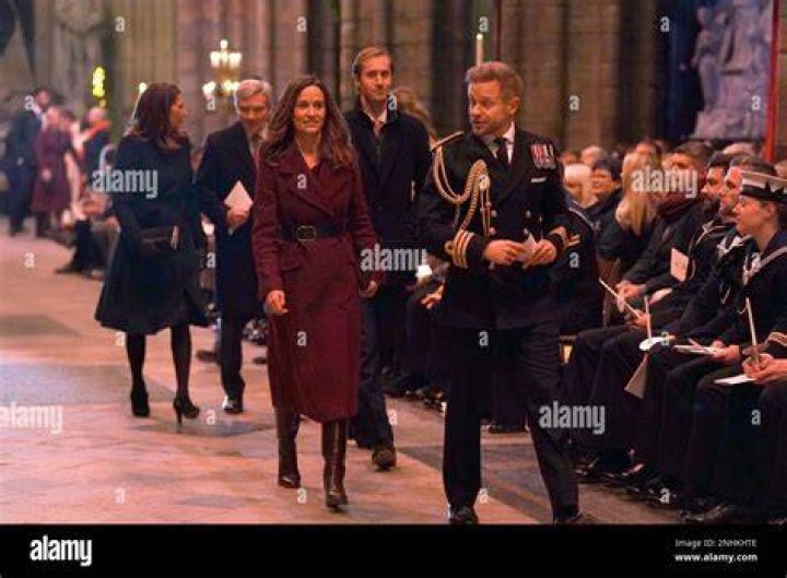 Carole, Pippa and her husband James Matthews could be seen looking at Queen Rania 