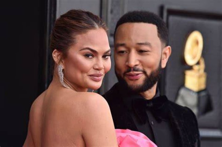 Chrissy Teigen and John Legend attend sthe Annual Screen Actors Guild Awards in Los Angeles on January 29, 2017 | Photo: Getty Images