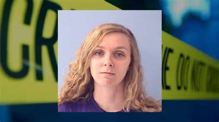 Dakota Wall assisted in the murder of her sister Sidnee Stephens Twisted Sisters investigates