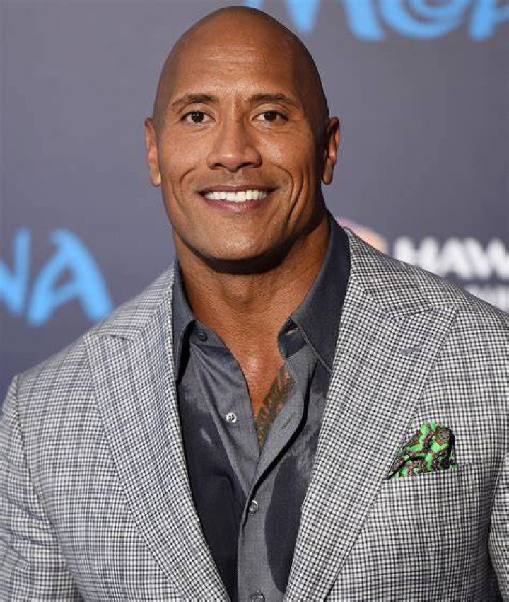 Dwayne Johnson [The Rock] Wiki , Age , Famille et Carri&egrave;re 1200Artists Magazine Artistique