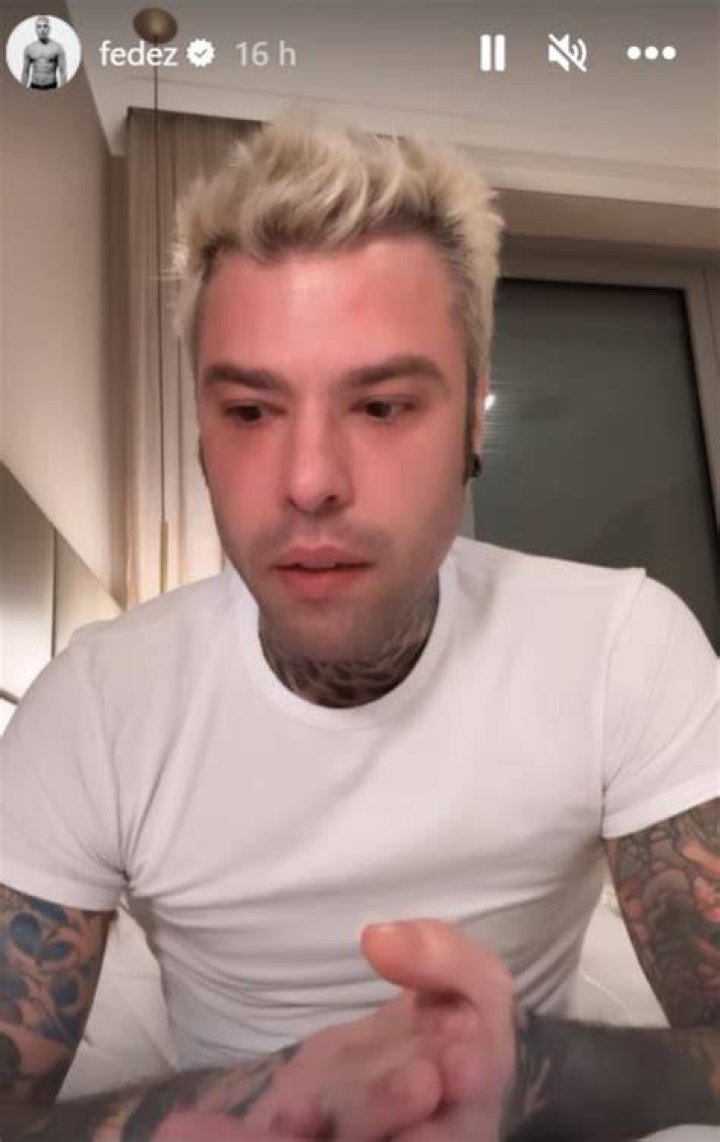 Fedez denies a crisis with Chiara Ferragni and reveals, through tears, what is wrong with him