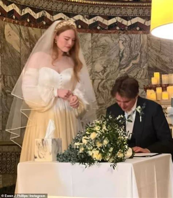 Freya Ridings Husband