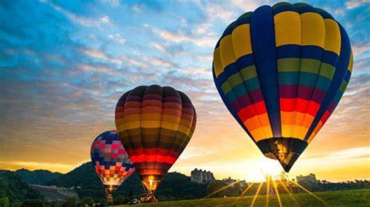 hot air balloon