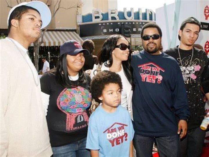 Ice Cube and his family, including Karima Jackson, attend the special screening of "Rebound" at the Zanuck Theater on June 20, 2005, in Los Angeles, California | Source: Getty Images