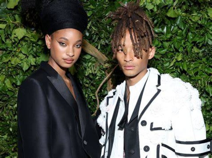 jaden smith hugging willow smith coachella 2023