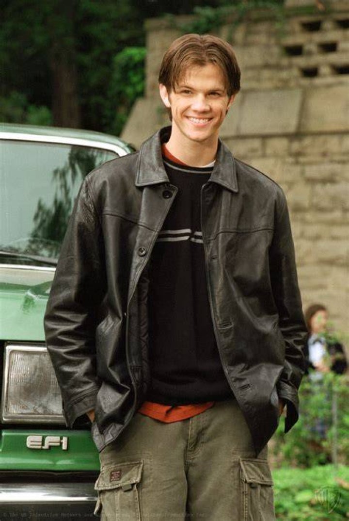 Jared Padalecki as Dean Forrester and Alexis Bledel as Rory Gilmore in Gilmore Girls: A Year in the Life