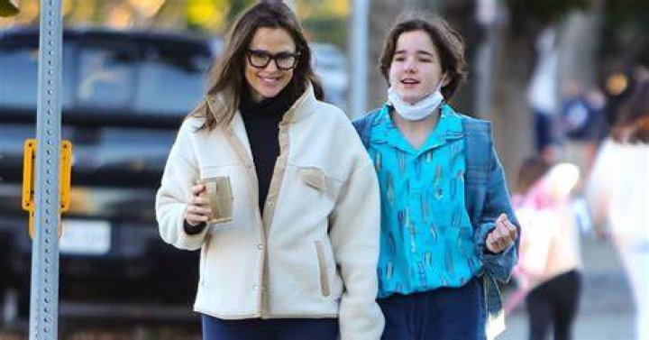 Jennifer Garner and Seraphina Affleck seen on December 13, 2013, in Los Angeles, California. | Source: Getty Images