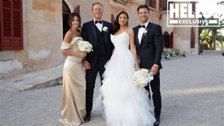 jess wright second wedding dress back