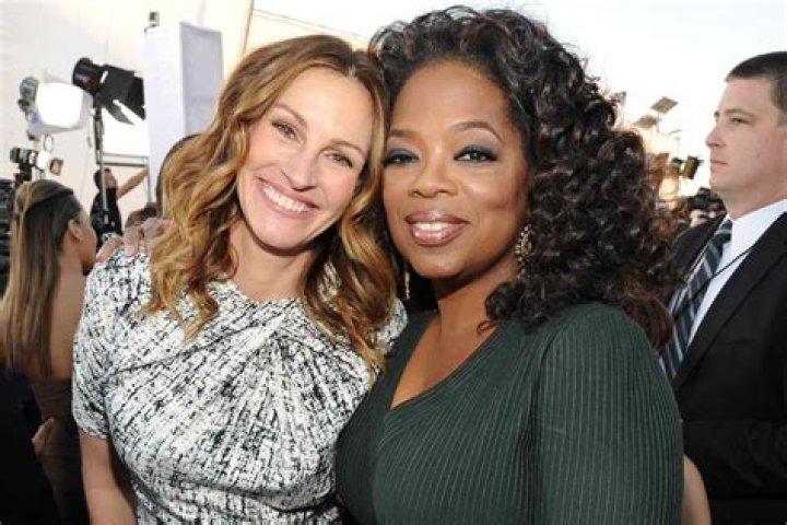 Julia Roberts and Oprah Winfrey attend the19th Annual Critics' Choice Movie Awards | Photo: Getty Images