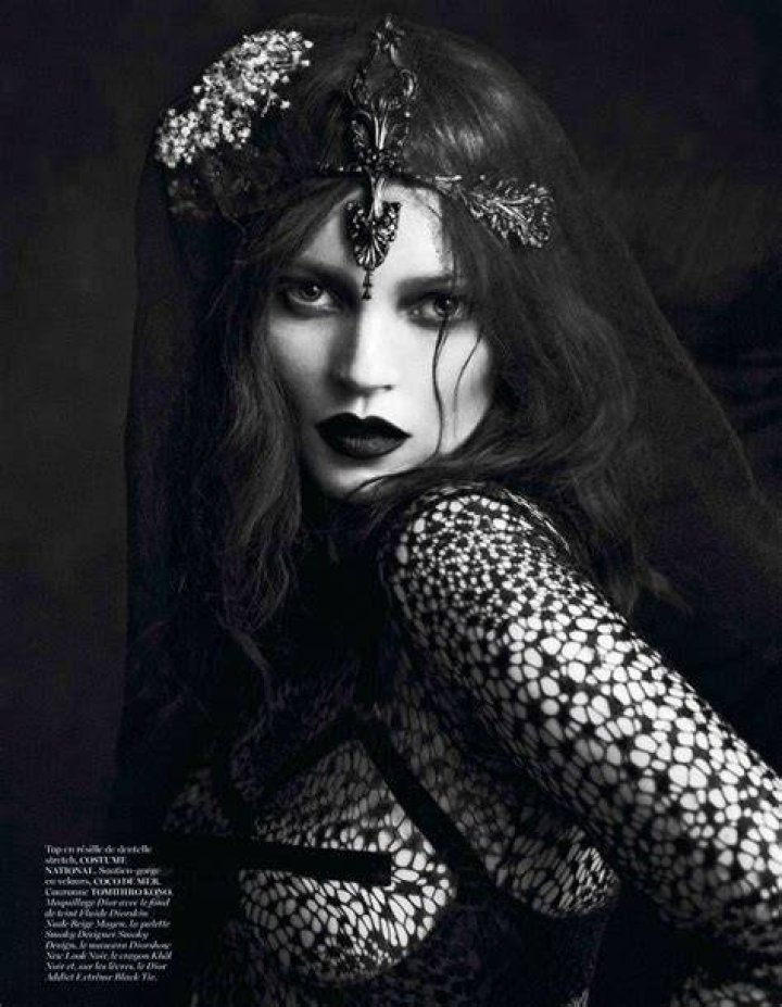 Kate Moss Gothic Vampiress