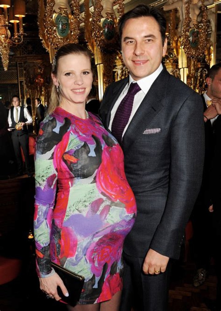 lara stone pregnant