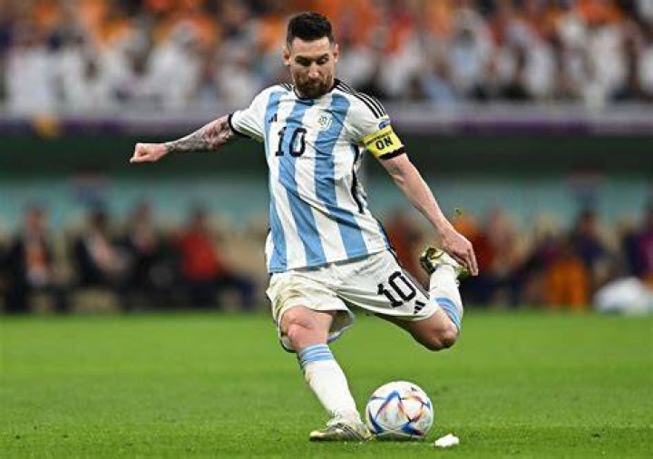 Lionel Messi spotted doing his grocery shopping in the US as he prepares for his move to Inter Miami