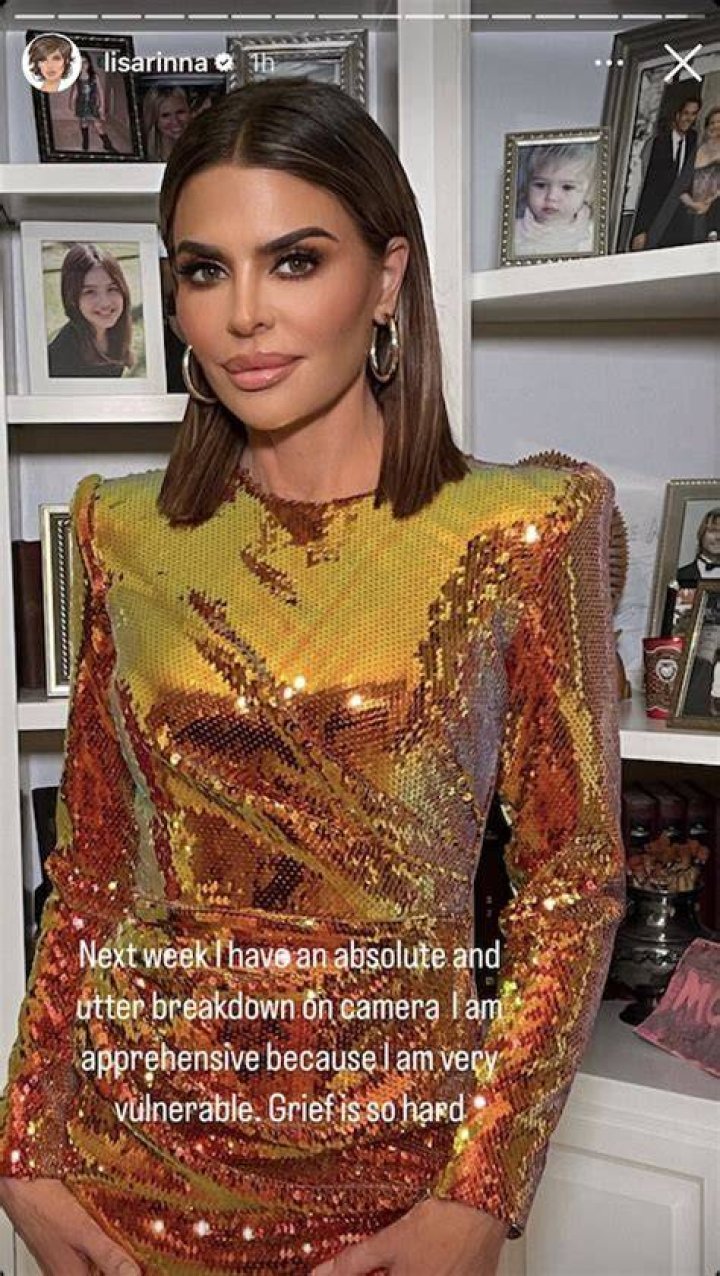 Lisa Rinna Teases Upcoming Breakdown on RHOBH Lisa Rinna Teases Upcoming Breakdown on RHOBH