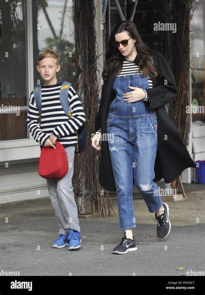 Liv Tyler and Milo Langdon are seen in Soho on January 27, 2014 in New York City. | Source: Getty Images