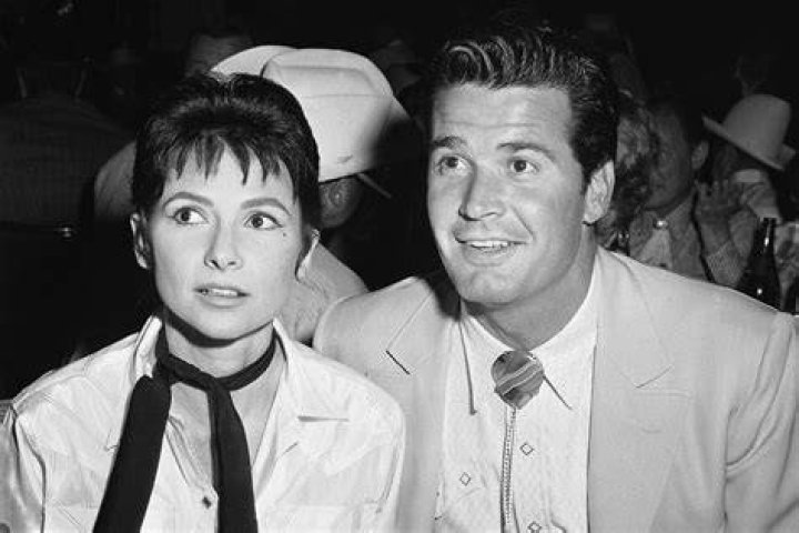 Lois Clarke, James Garner's wife, Wiki, Age, Height, Net worth, death. Profvalue Blog