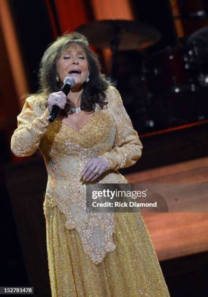 Loretta Lynn performs during the 16th Annual Americana Music Festival & Conference at Ascend Amphitheater on September 19, 2015 in Nashville, Tennessee. | Source: Getty Images