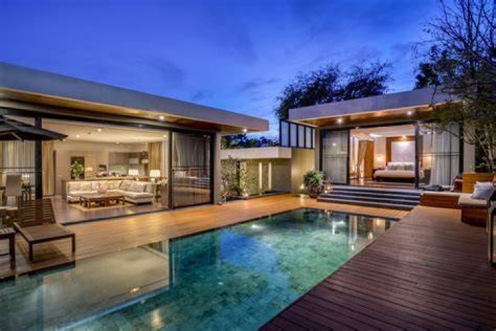 luxury hotel