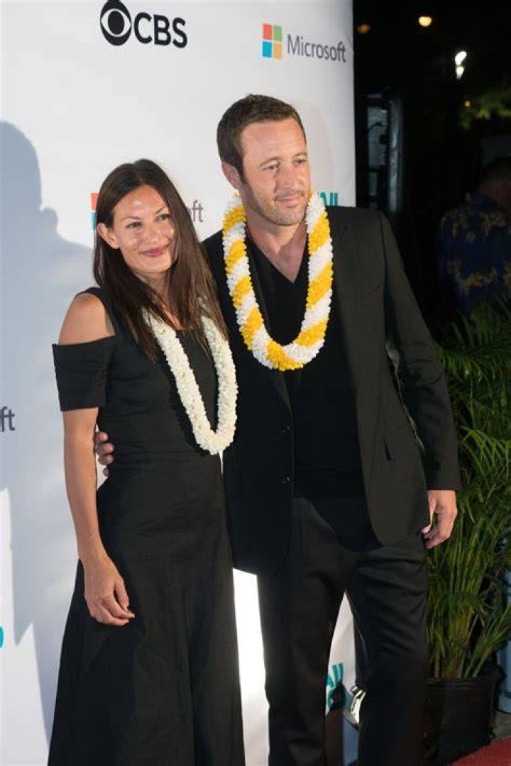 Malia and Alex O'Loughlin honolulufw 11/6/14 &hearts;&hearts;&hearts; Promis, Hawaii five o, Hawaii