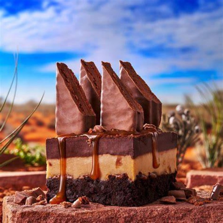Outback Steakhouse &mdash; Tim Tam Brownie Cake