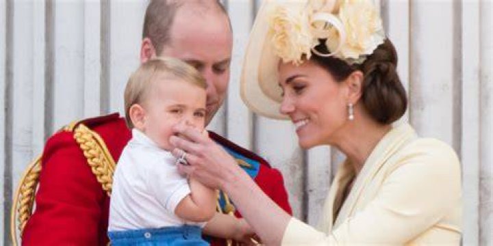 prince louis sucking thumb