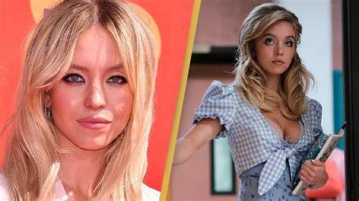 Sydney Sweeney says her dad and grandpa turned Euphoria off and walked out of the room