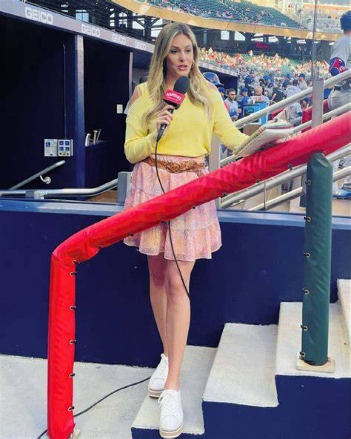 Taylor McGregor Cubs reporter Marquee Network Scrolller