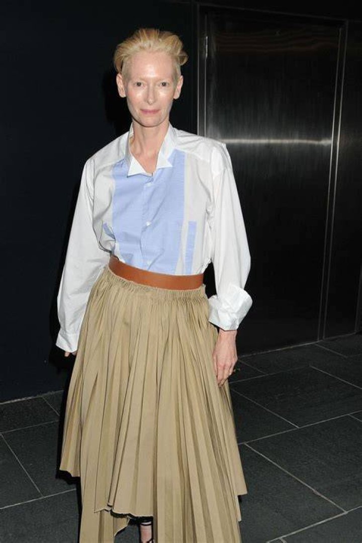 The Tilda Swinton Look Book Stylish business outfits, Tall women, Tilda swinton