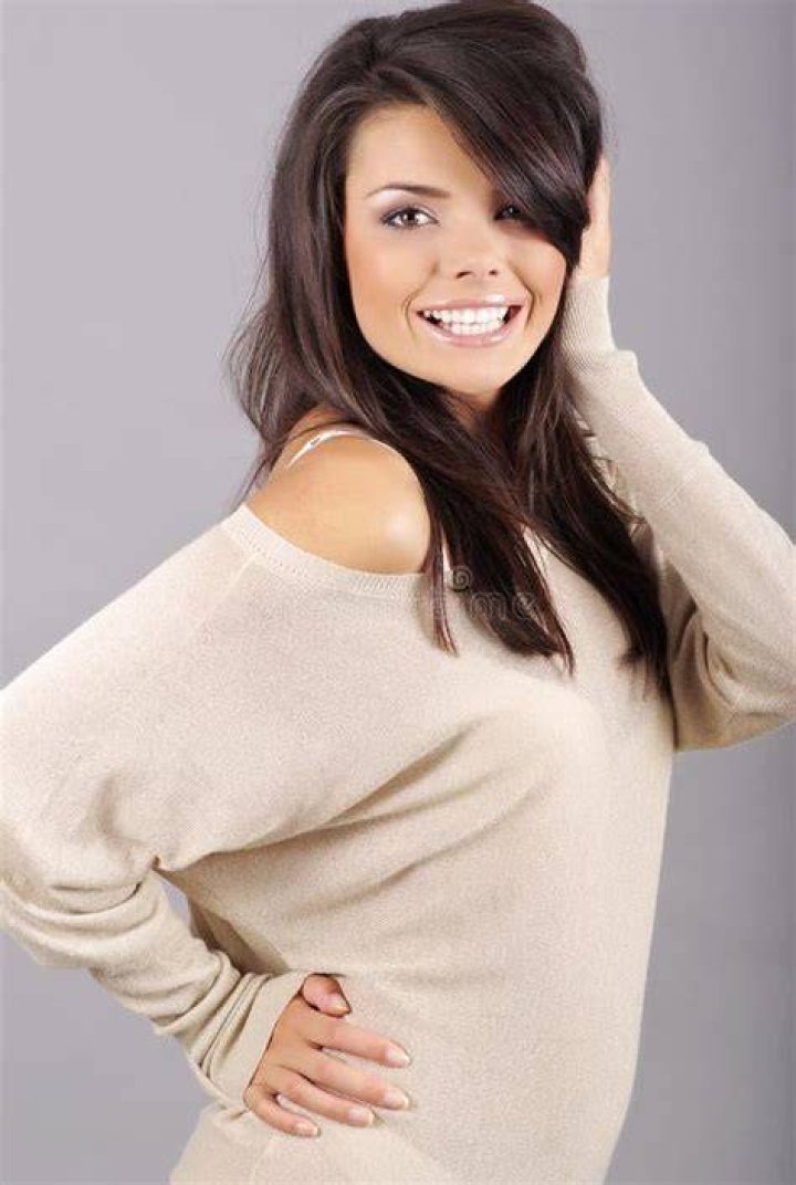 Time for a trim: Her brunette tresses had been trimmed to shoulder length by her niece Sarah-Sofie Sonne