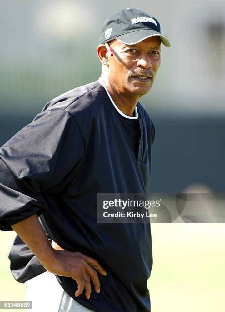 Willie Brown during training camp at the Napa Valley Marriott in Napa, Calif. on Saturday, July 30, 2005. | Source: Getty Images