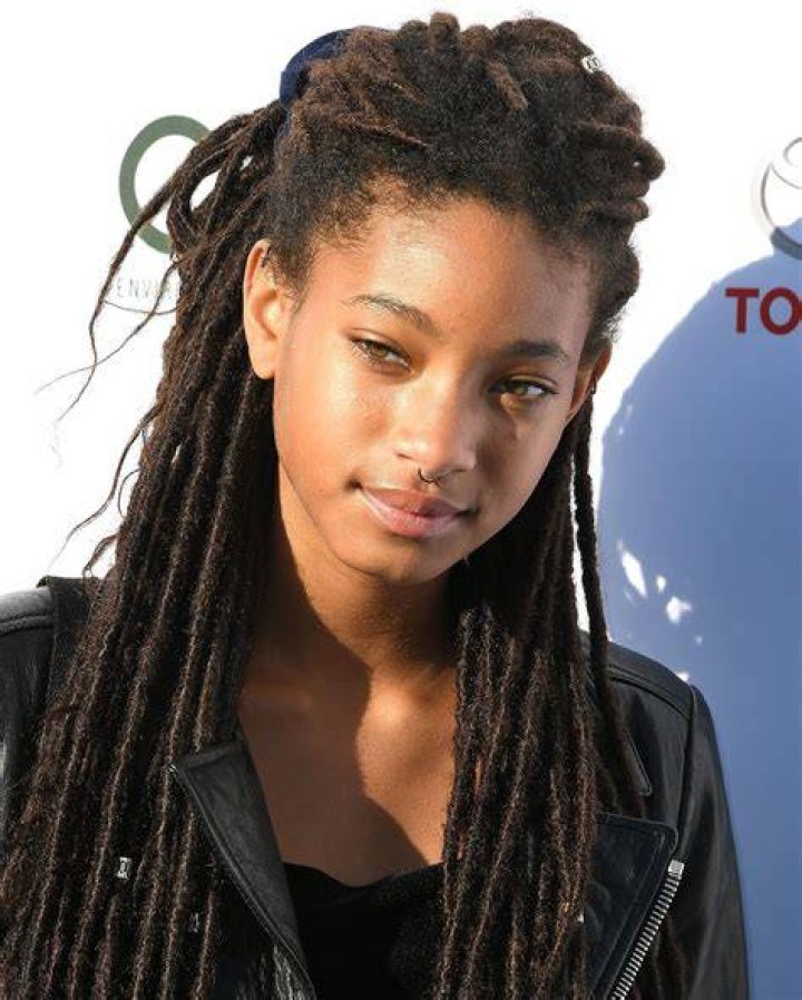 Willow Smith rocked a natural afro in a candid moment shared on Instagram